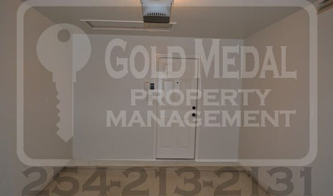 Building Photo - 1110 Grace Point Dr