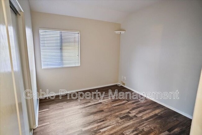 Building Photo - 27916 Brookhaven Pl