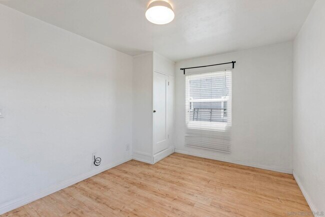 Building Photo - 2548 Violet St