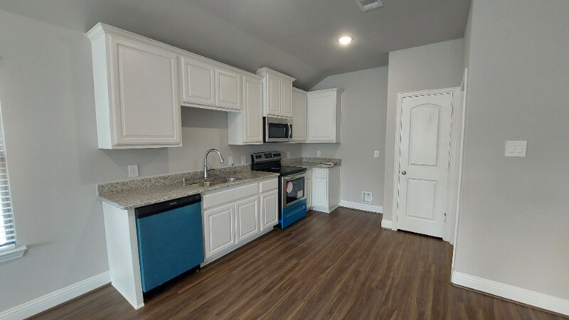 Building Photo - 1425 Waverley Dr