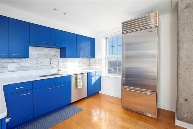 Building Photo - 199 14th St NE