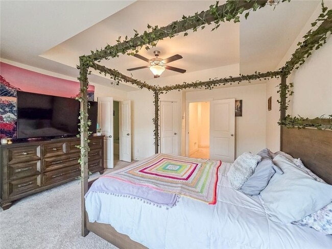 Building Photo - 5786 Calle Vis Dr