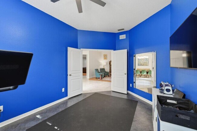 Building Photo - 8210 Prairie Ridge Way