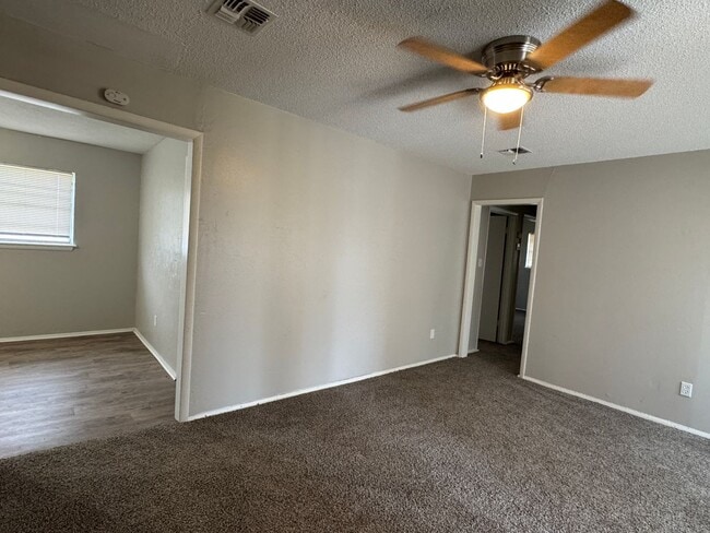 Building Photo - 3310 SW Salinas Dr