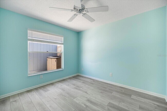 Building Photo - 856 Chatham Dr