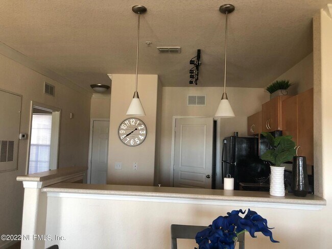 Building Photo - 8290 Gate Pkwy W