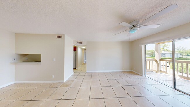 Building Photo - 2BD/2BA Condo in West Palm Beach!!