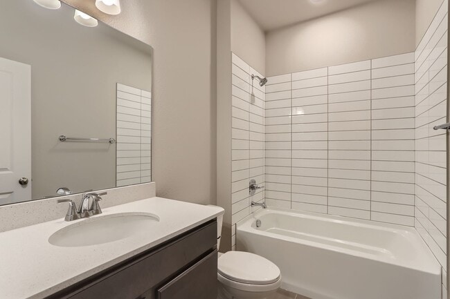 Building Photo - 310 High Point Dr