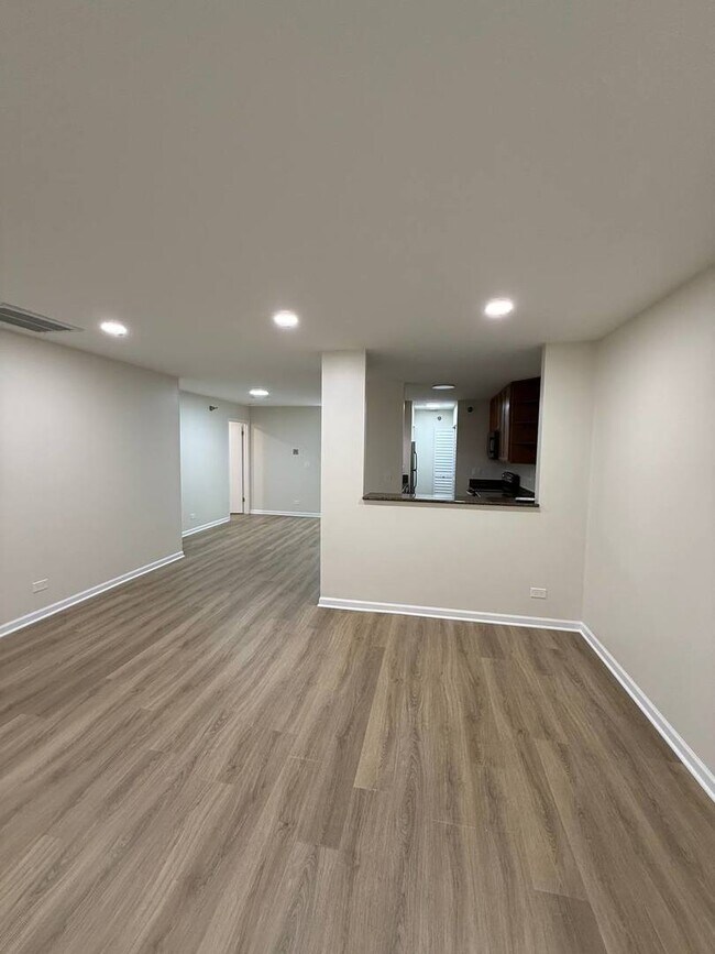 Building Photo - 209 Glengarry Dr