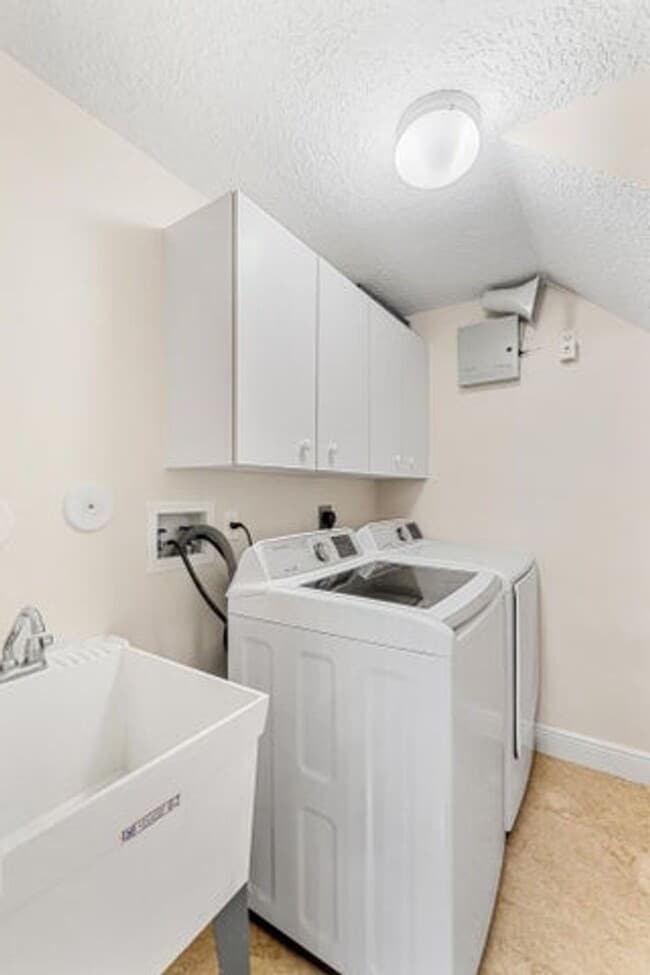 Building Photo - 11175 Nantucket Bay Ct