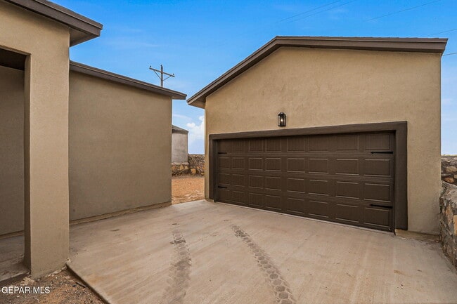 Building Photo - 14329 Steve Joyce Pkwy