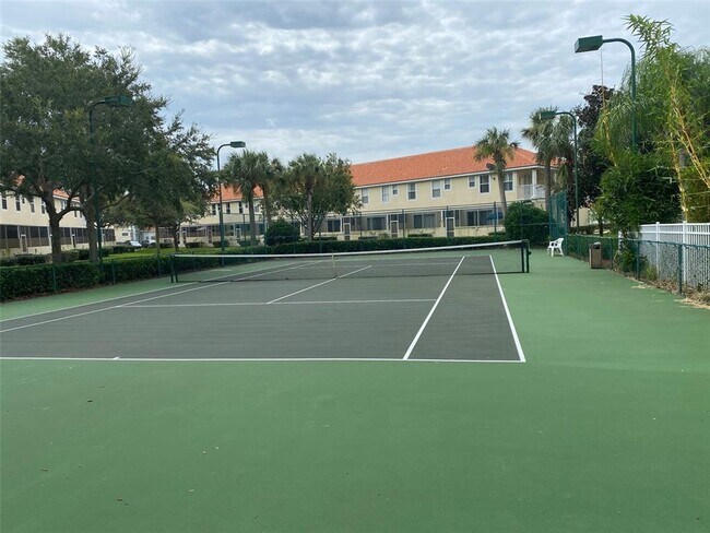 Building Photo - 1141 S Beach Cir