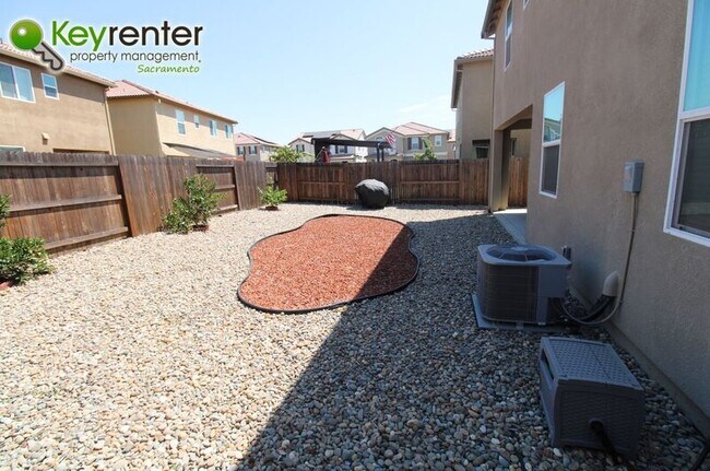 Building Photo - 3055 Island Creek Way