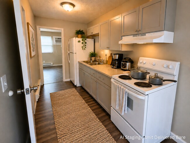 Building Photo - A comfortable 1 Bedroom with 1 Bathroom apartment in Anderson Avenue