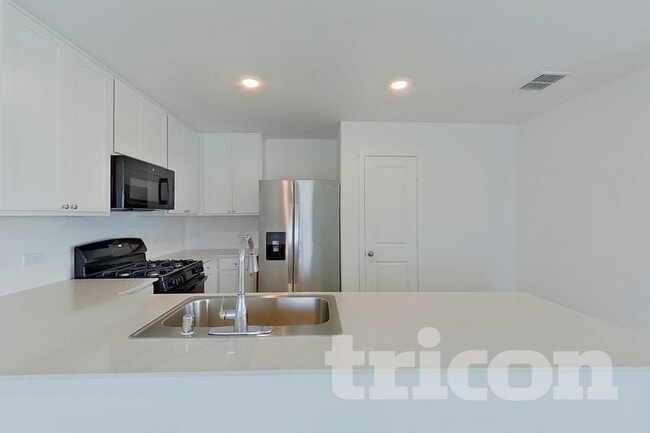 Building Photo - 1637 Baugh St