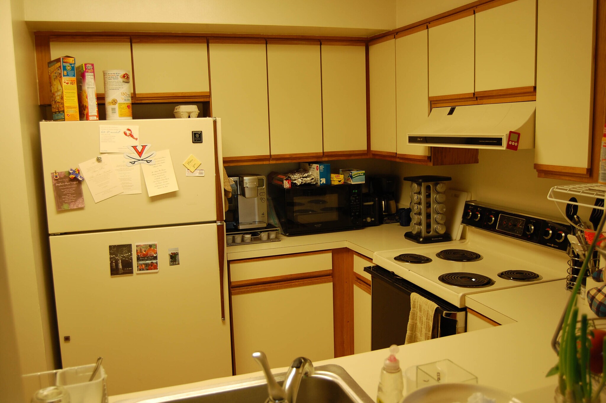 Kitchen - 2100 Langston Blvd