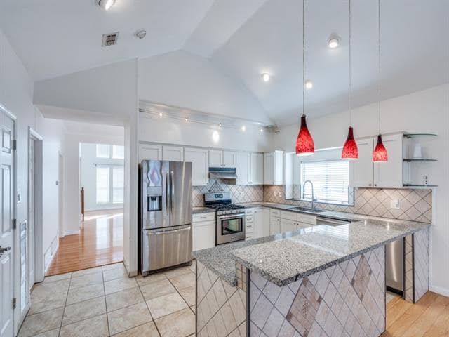 Building Photo - 7833 Hardwick Ct