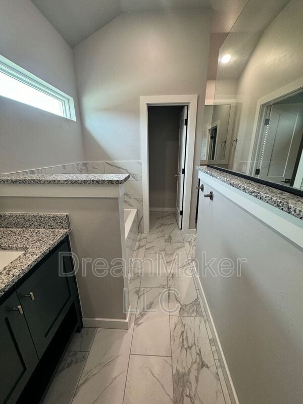 Building Photo - 761 Apple Blossom Wy