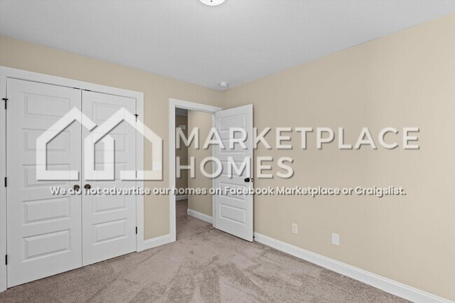 Building Photo - 712 Chatsworth Wy