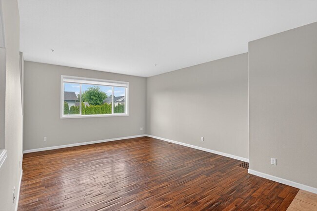 Building Photo - 2623 SE 109th Ave