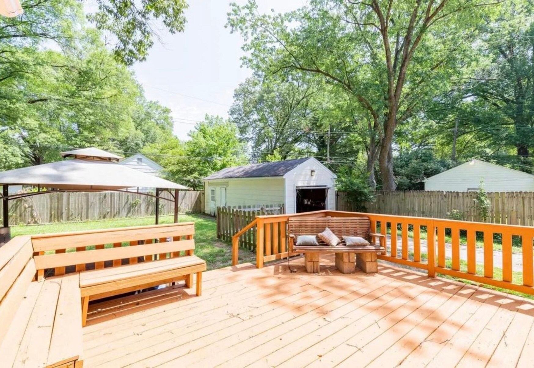 Building Photo - 4634 Amboy Rd