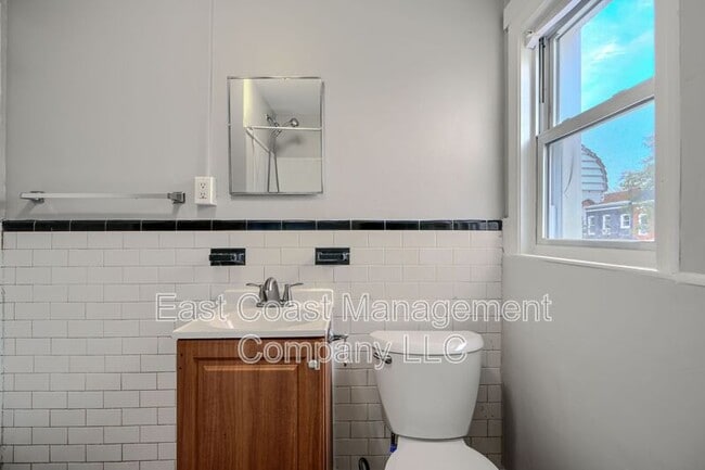 Building Photo - 2525 Boarman Ave