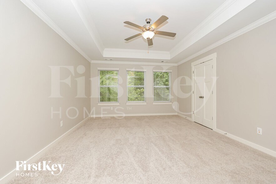 Building Photo - 2037 Hamilton Hill Dr