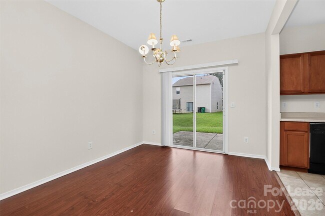 Building Photo - 9107 Newfield St