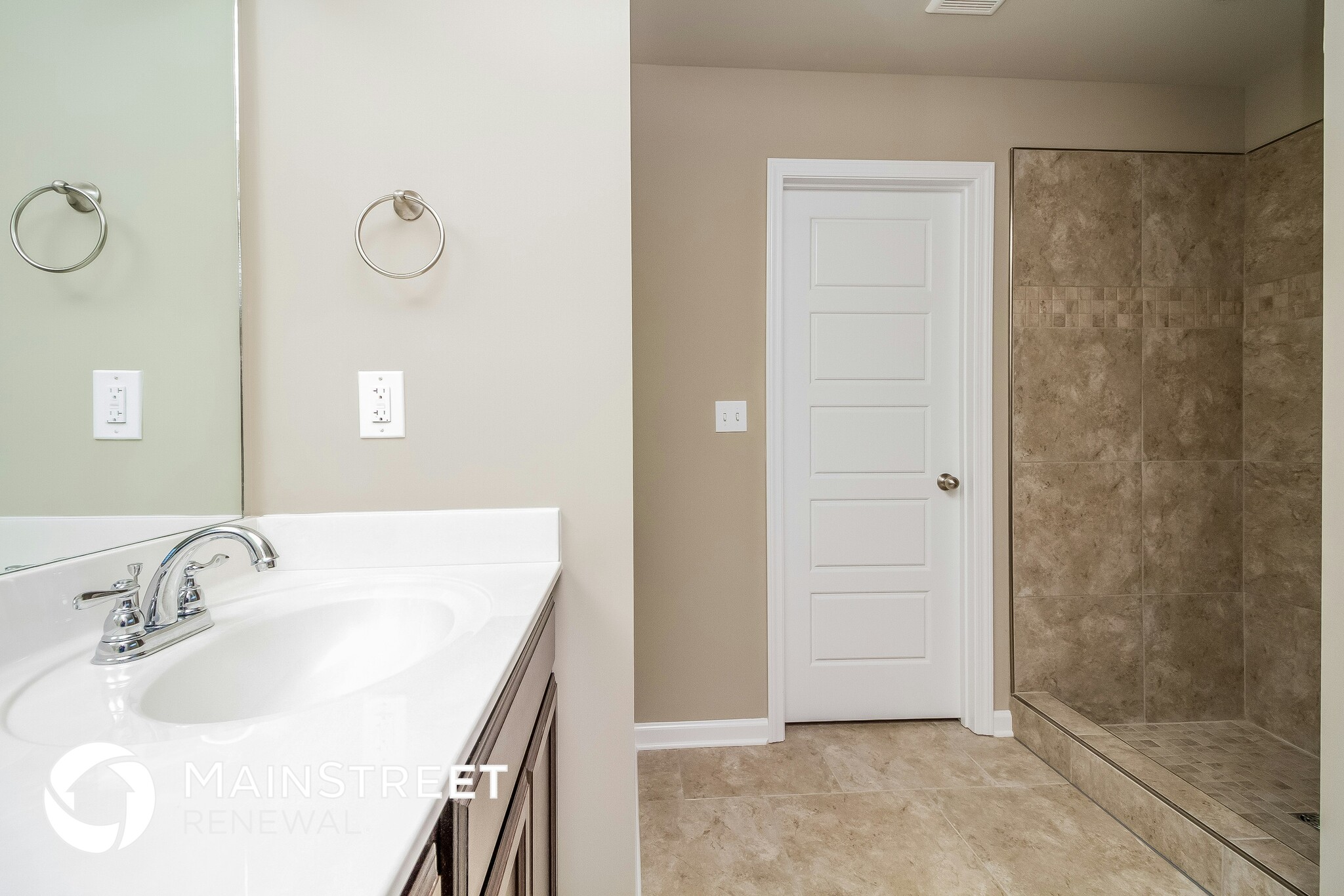 Building Photo - 724 Hollandale Rd