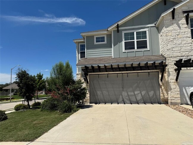 Building Photo - 2328 Calvert Dr