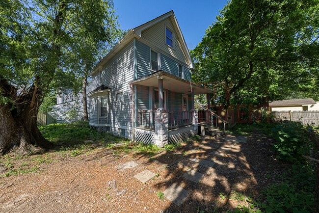 Building Photo - 3643 W 39th St