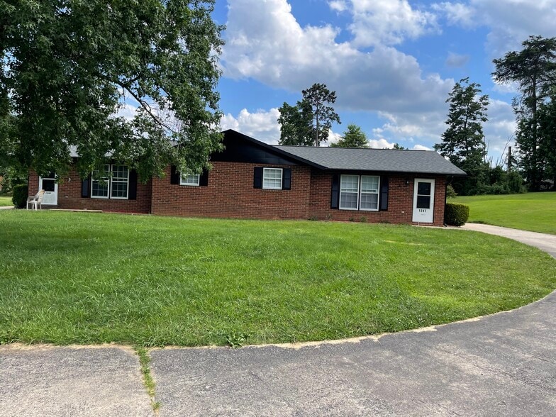 Building Photo - 1247 Kluttz Rd