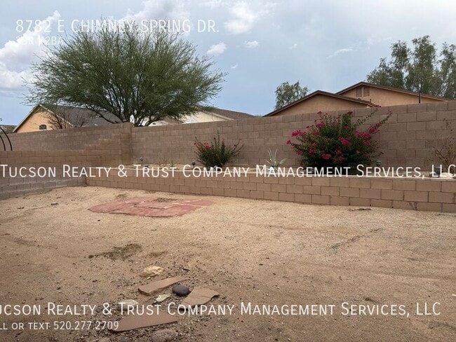 Building Photo - 8782 E Chimney Spring Dr