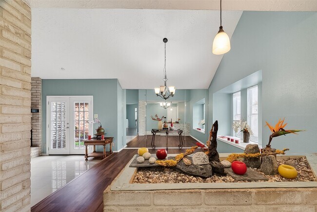 Building Photo - 8122 Sandy Glen Ln