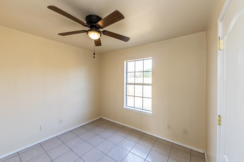 Building Photo - 604 Gage Loop