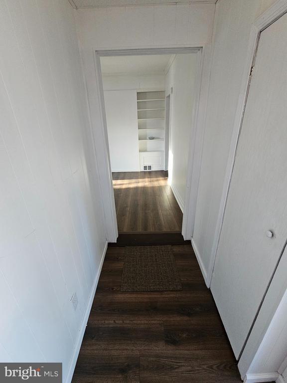 Building Photo - 959 S Main St