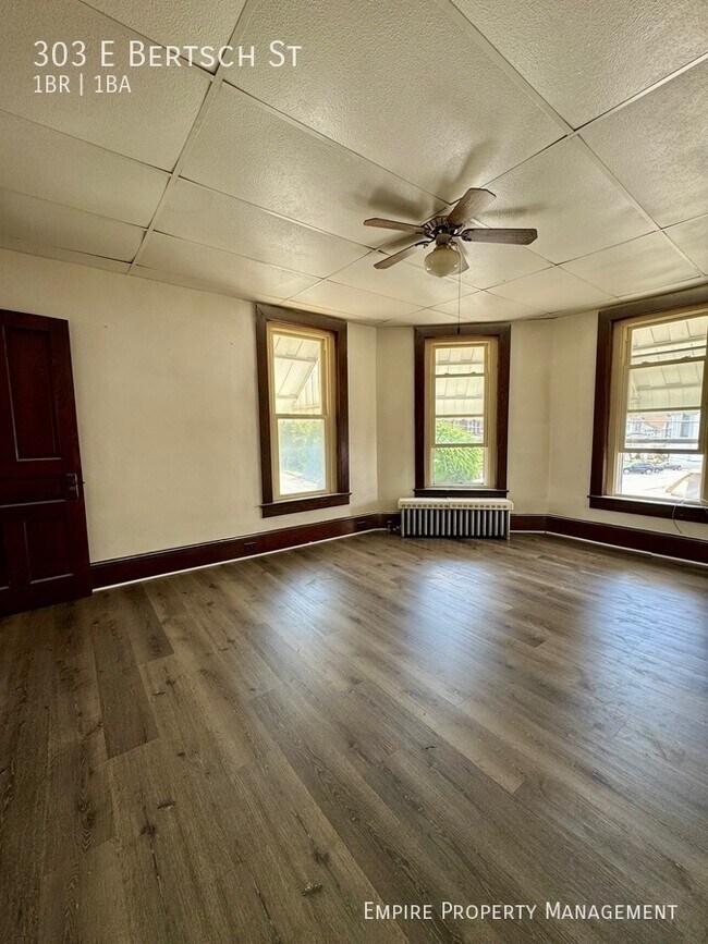 Building Photo - 303 E Bertsch St
