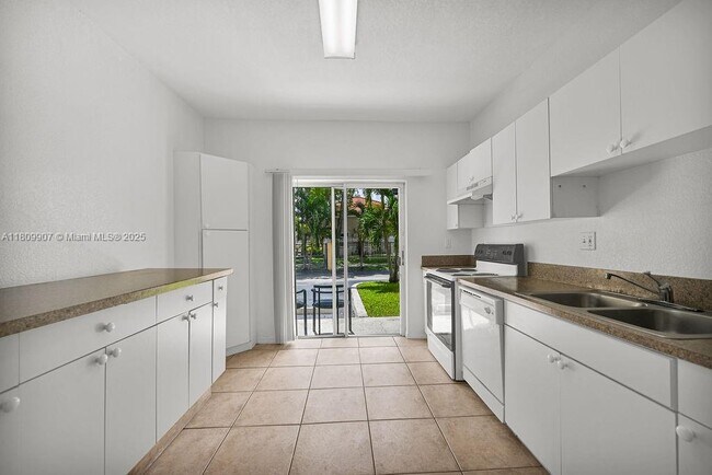 Building Photo - 6900 NW 179th St