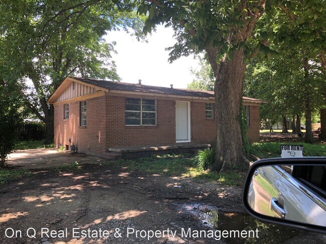 Building Photo - 3 br, 1 bath House - 329 Roy Benton