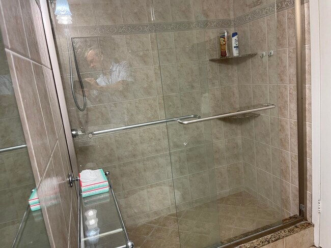 Building Photo - 27 Mansfield A