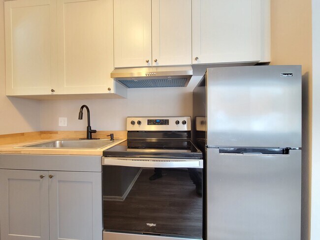 One Bed One Bath - The Midtown Apartments