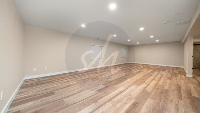 Building Photo - 12210 Point Reyes Dr