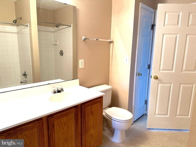 Building Photo - 21057 Pickerelweed Terrace