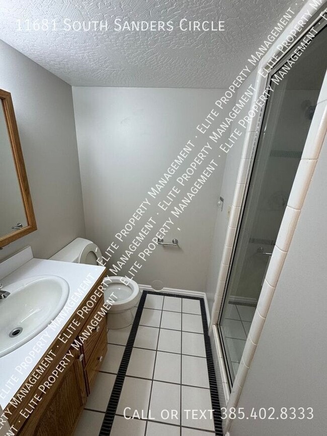 Building Photo - 11681 Sanders Cir