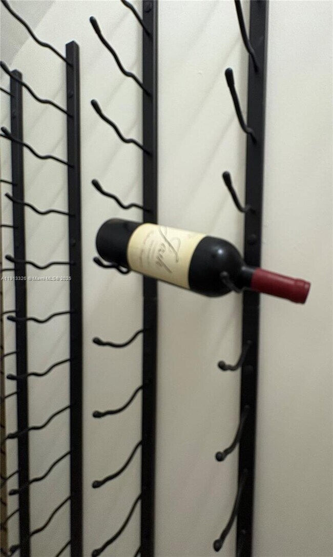 Building Photo - 959 Eve St