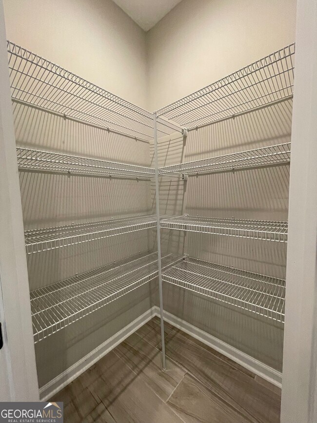 Building Photo - 114 Gary Cir