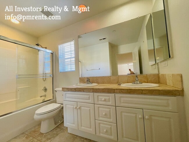 Building Photo - 5554 Nanday Ct