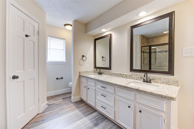 Building Photo - 9115 Taidswood Dr