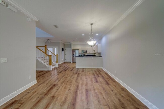 Building Photo - 270 Valencia Cir