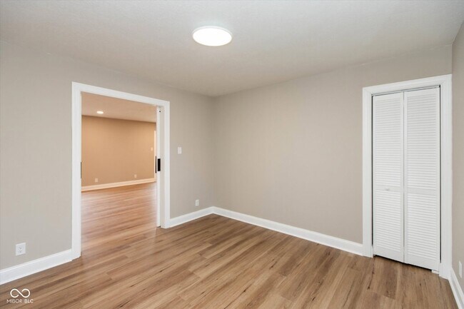 Building Photo - 707 Daffon Dr